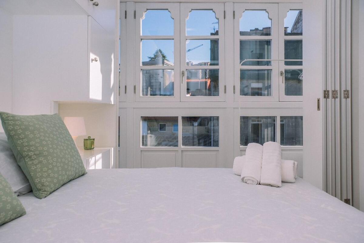 Apartamento Atico Con Luz Y Brillo En By Vigo